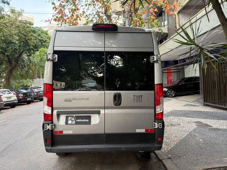 Fiat Ducato Minibus 2.2 Exec. 17L Diesel (E6)