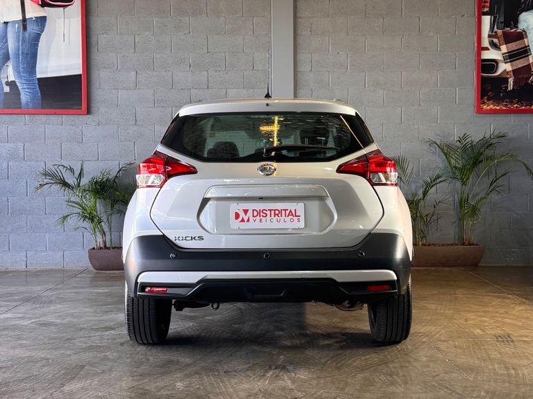 Nissan KICKS SV 1.6 16V FlexStar 5p Aut.