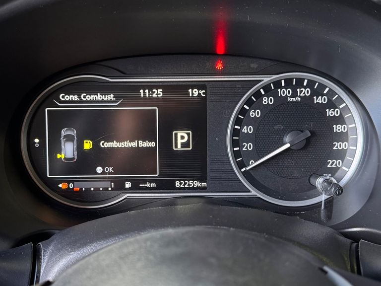 Nissan KICKS SV 1.6 16V FlexStar 5p Aut.