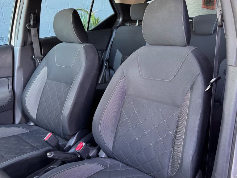 Nissan KICKS SV 1.6 16V FlexStar 5p Aut.