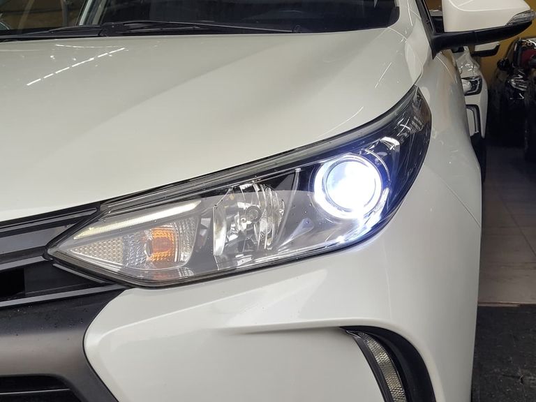 Toyota YARIS XS Sedan 1.5 Flex 16V 4p Aut.