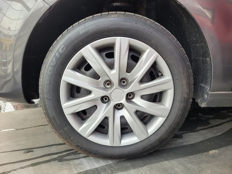 VolksWagen Fox 1.0 Mi Total Flex 8V 5p
