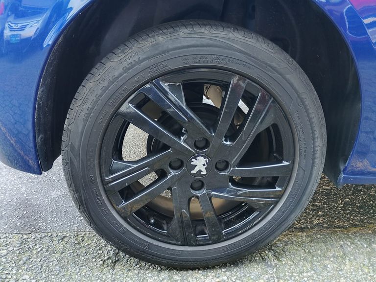 Peugeot 208 Style 1.0 Flex 6V 5p Mec.