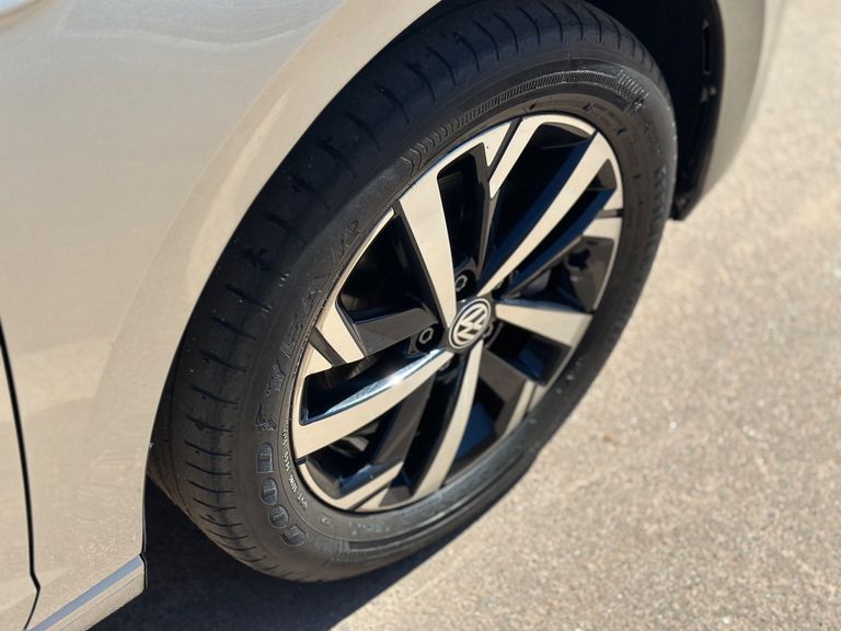VolksWagen VIRTUS Comfort. 200 TSI 1.0 Flex 12V Aut
