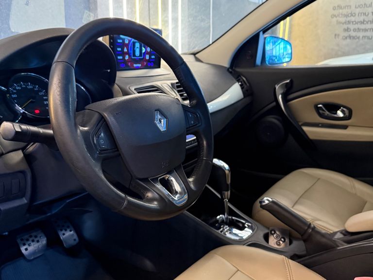 Renault FLUENCE Sed. Dynamique 2.0 16V FLEX Aut.