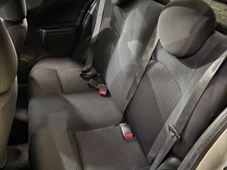 Nissan March S 1.0 16V Flex Fuel 5P - foto 5