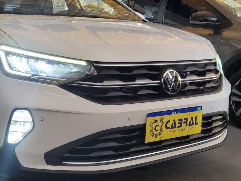 VolksWagen Nivus Highline 1.0 200 TSI Flex Aut.