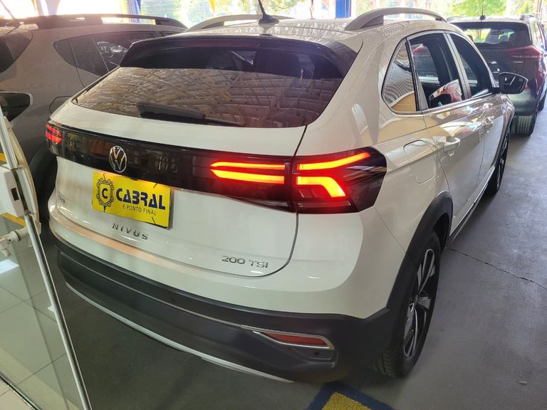 VolksWagen Nivus Highline 1.0 200 TSI Flex Aut.