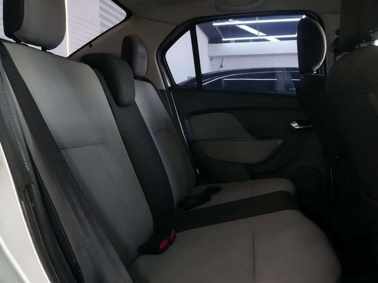Renault LOGAN Dynamique Hi-Flex 1.6 8V 4p