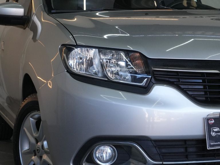 Renault LOGAN Dynamique Hi-Flex 1.6 8V 4p