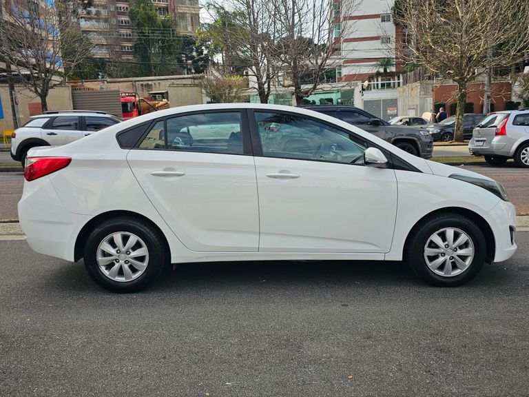 Hyundai HB20S C.Style/C.Plus1.6 Flex 16V Aut. 4p