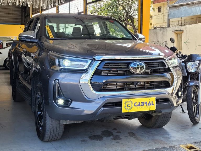 Toyota Hilux CD SRX 4x4 2.8 TDI 16V Diesel Aut.