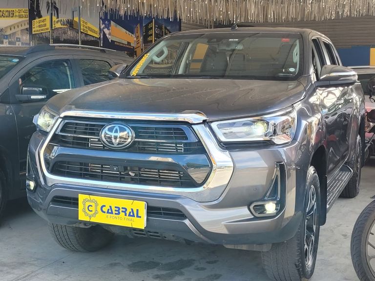 Toyota Hilux CD SRX 4x4 2.8 TDI 16V Diesel Aut.