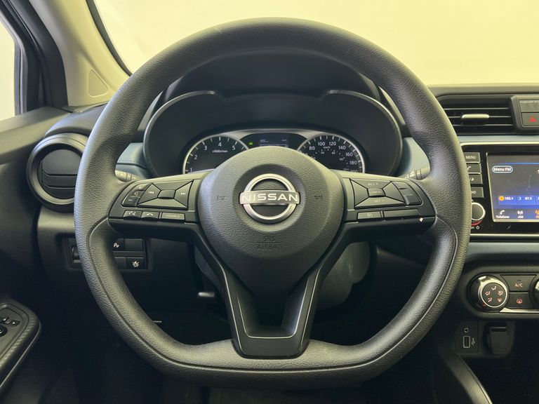 Nissan VERSA Sense 1.6 16V Flex Aut.