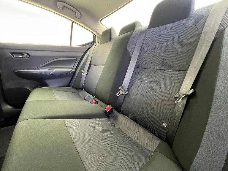 Nissan VERSA Sense 1.6 16V Flex Aut.