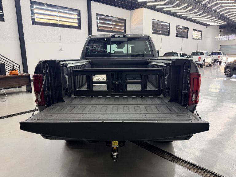 RAM 3500 LARAM.6.7 NIGHT ED.TB CD 4X4 Die. 