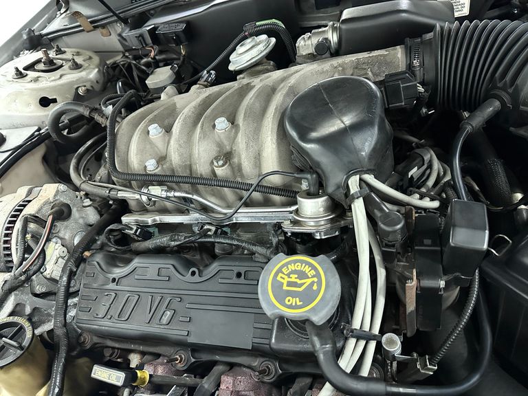 Ford Taurus L/LX 3.0 V6