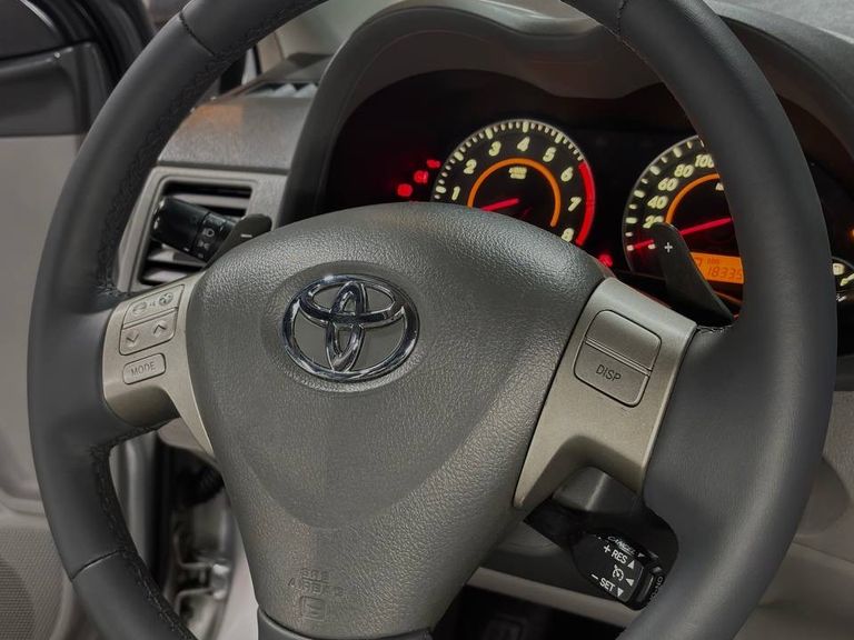 Toyota Corolla XEi 2.0 Flex 16V Aut.