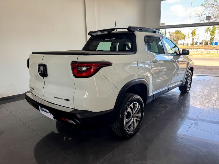 Fiat Toro Freedom 1.8 16V Flex Aut.