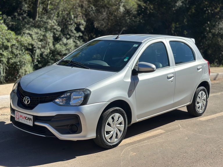 Toyota ETIOS X 1.3 Flex 16V 5p Mec.