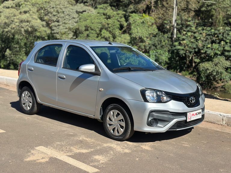 Toyota ETIOS X 1.3 Flex 16V 5p Mec.