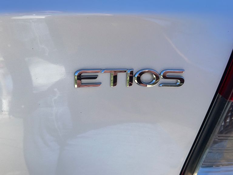 Toyota ETIOS X 1.3 Flex 16V 5p Mec.
