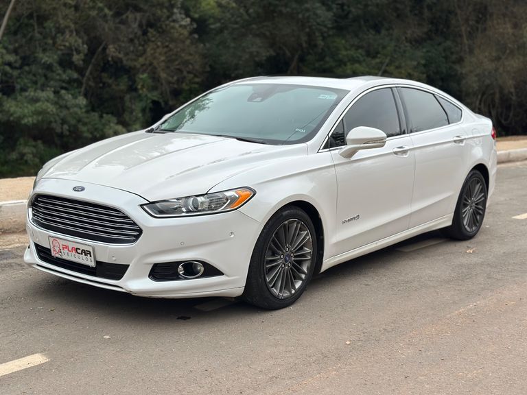 Ford Fusion Titanium 2.0 145cv Aut. (Híbrido)