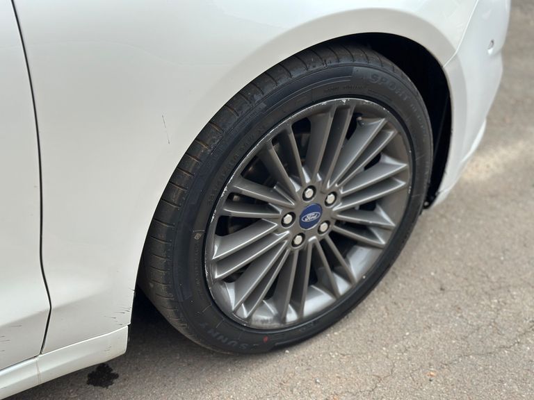 Ford Fusion Titanium 2.0 145cv Aut. (Híbrido)