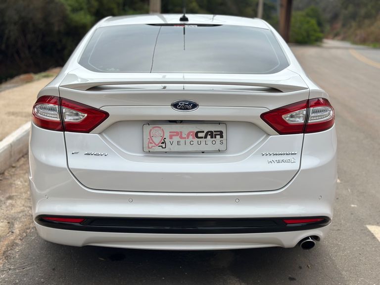 Ford Fusion Titanium 2.0 145cv Aut. (Híbrido)