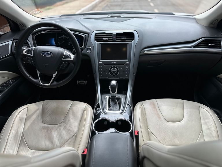 Ford Fusion Titanium 2.0 145cv Aut. (Híbrido)