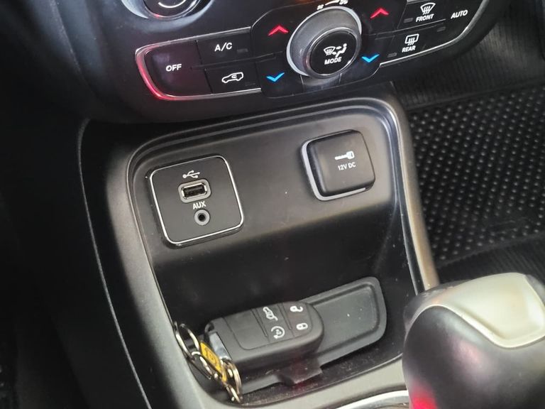 Jeep COMPASS LONGITUDE 2.0 4x2 Flex 16V Aut.