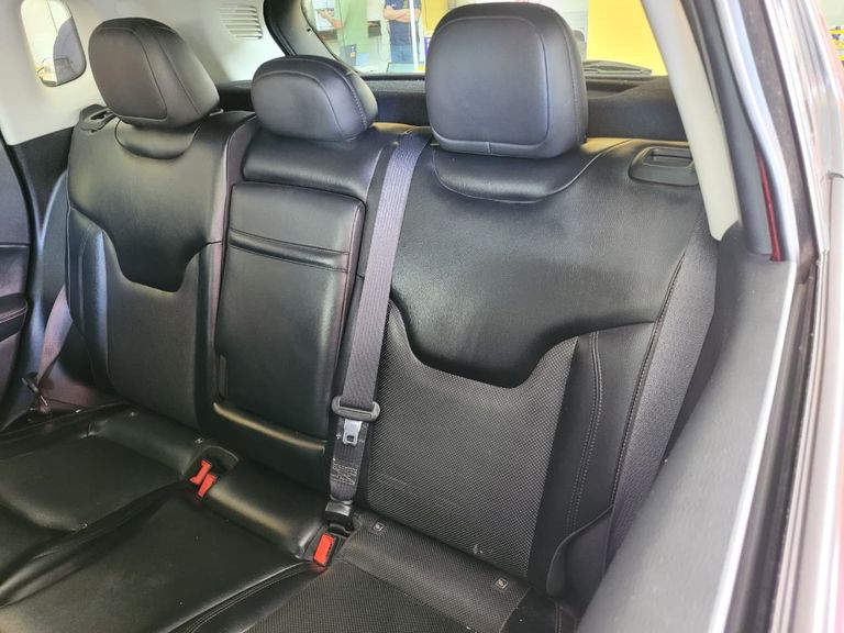 Jeep COMPASS LONGITUDE 2.0 4x2 Flex 16V Aut.