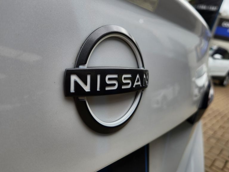 Nissan VERSA Advance 1.6 16V Flex Aut.