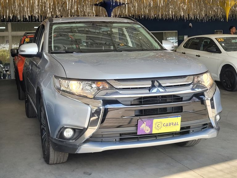 Mitsubishi OUTLANDER 2.0 16V 160cv Aut.