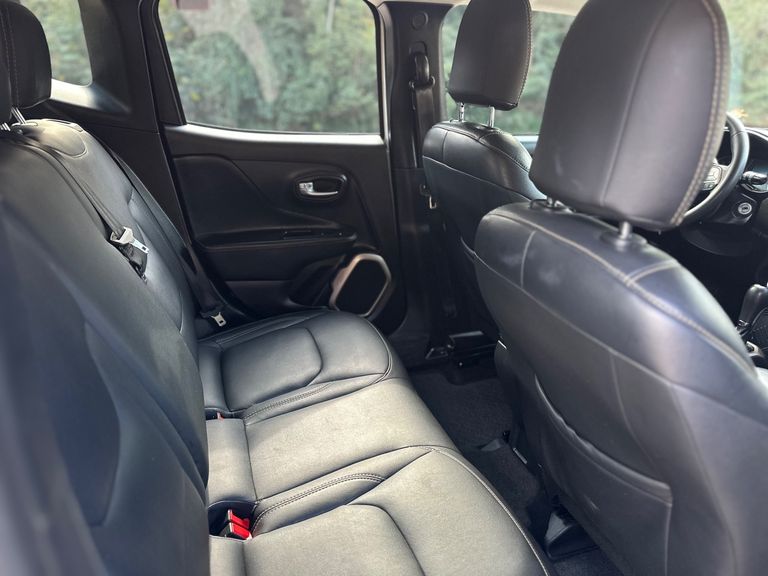 Jeep Renegade Sport 1.8 4x2 Flex 16V Aut.