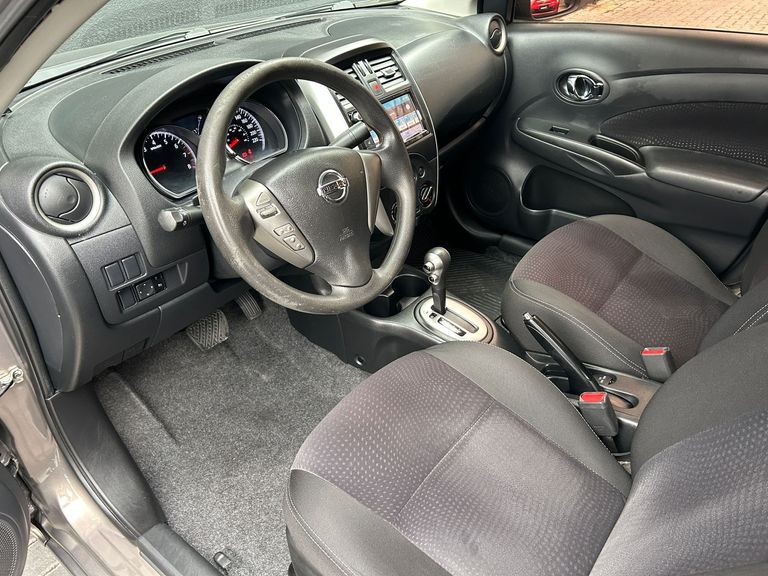 Nissan VERSA SV 1.6 16V FlexStart 4p Aut.