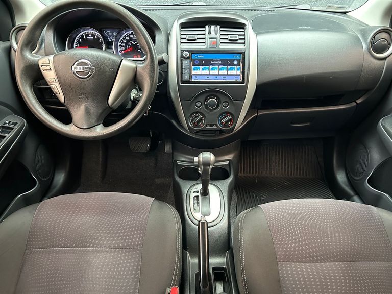 Nissan VERSA SV 1.6 16V FlexStart 4p Aut.