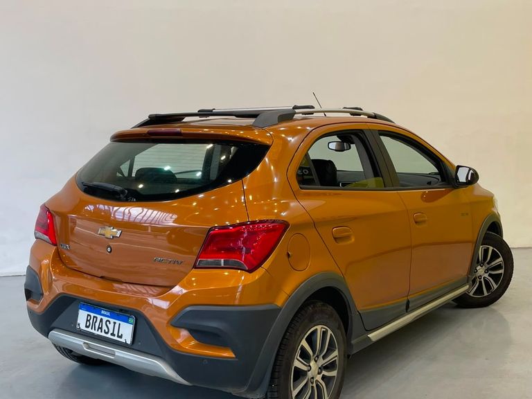 Chevrolet ONIX HATCH ACTIV 1.4 8V Flex 5p Mec.