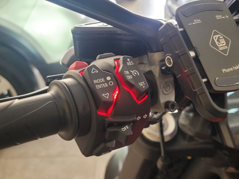 Ducati DIAVEL V4 1158