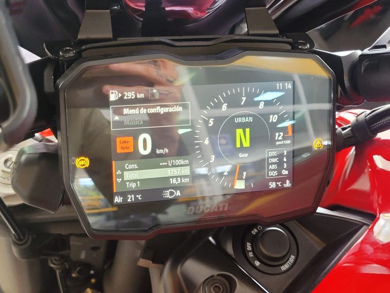 Ducati DIAVEL V4 1158