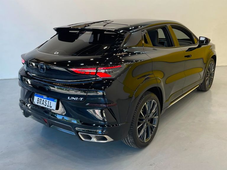 Caoa Changan UNI-T 1.5 16V TGDi 