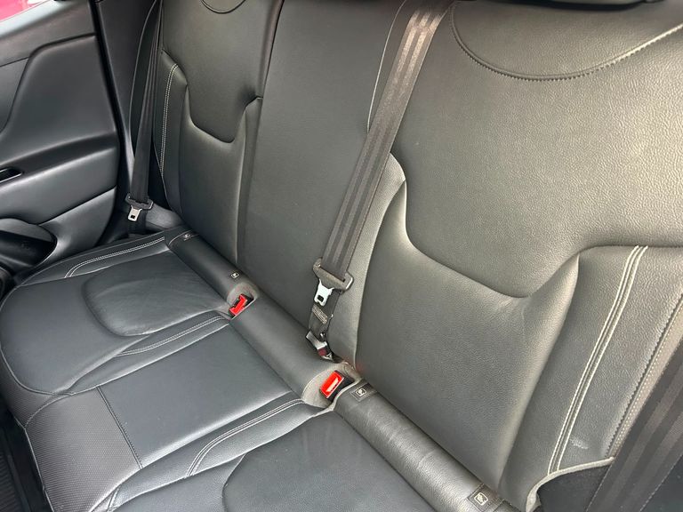 Jeep Renegade Longitude 1.8 4x2 Flex 16V Aut.