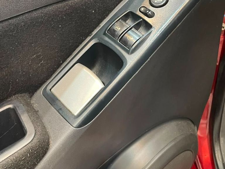 Fiat Idea ATTRACTIVE 1.4 Fire Flex 8V 5p