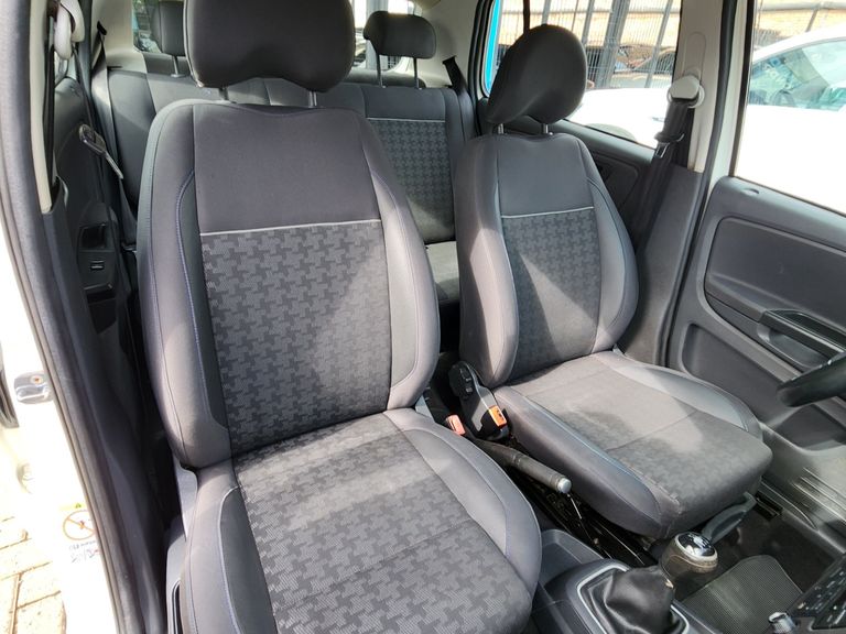 VolksWagen Fox Comfortline 1.0 Flex 8V 5p