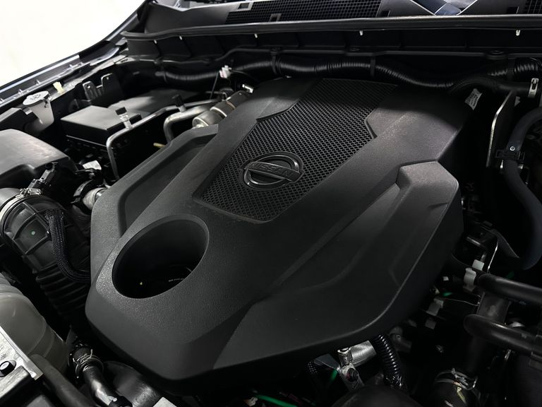 Nissan Frontier XE CD 4x4 2.3 Bi-TB Diesel Aut.