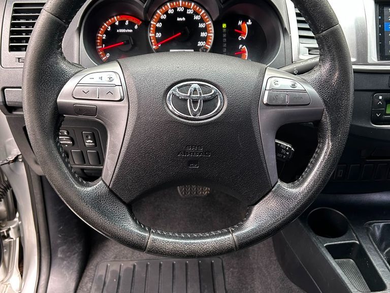 Toyota Hilux CD SRV D4-D 4x4 3.0 TDI Diesel Aut