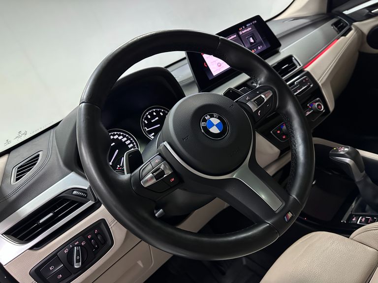 BMW X1 SDRIVE 20i X-Line 2.0 TB Active Flex