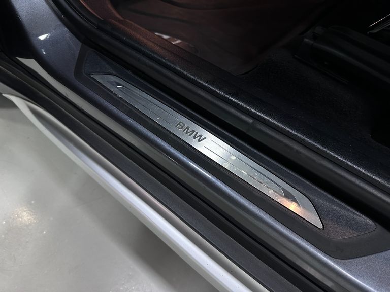 BMW X1 SDRIVE 20i X-Line 2.0 TB Active Flex