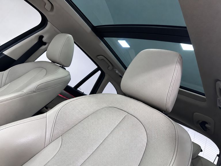 BMW X1 SDRIVE 20i X-Line 2.0 TB Active Flex