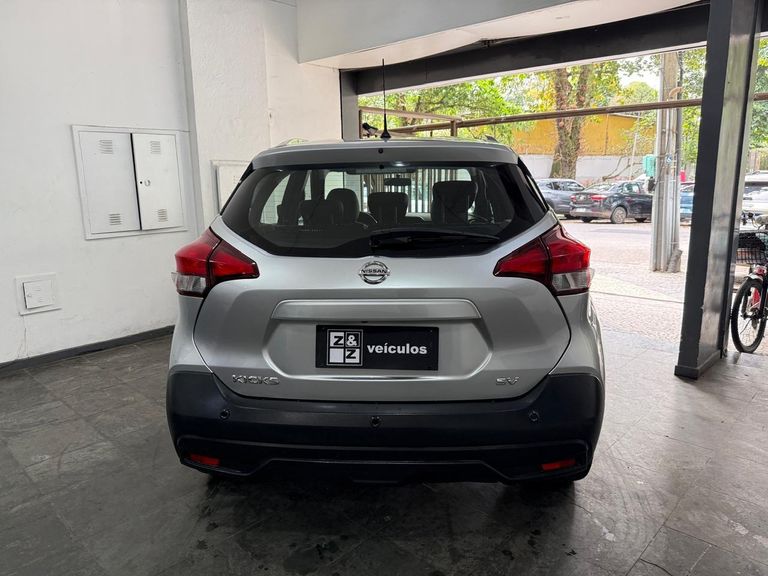 Nissan KICKS SV 1.6 16V FlexStar 5p Aut.
